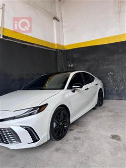 تۆیۆتا کامری